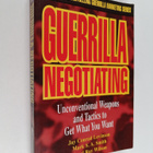 Jay Conrad Levinson : Guerrilla negotiating : unconventio... - pikkukuva 1