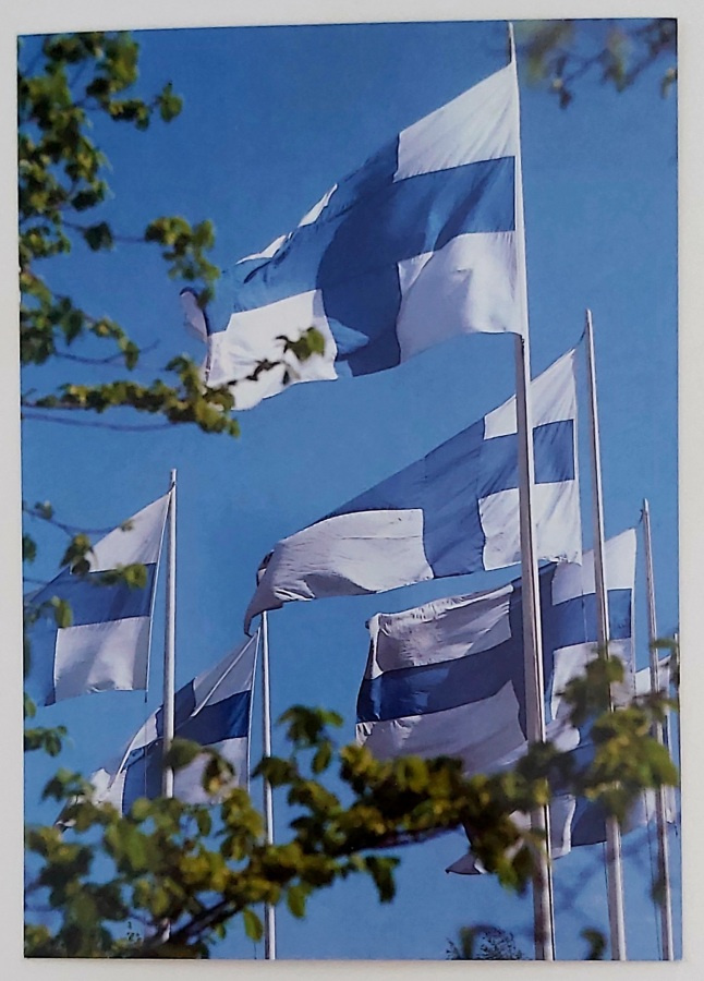 "Suomen liput saloissa"-KULKEMATON POSTIKORTTI