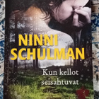 Ninni Schulman - Kun kellot seisahtuvat - pikkukuva 1