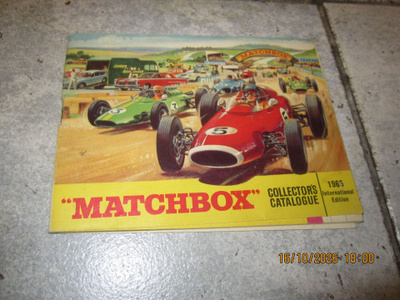Matchbox Collectors Catalogue 1965 - hieno kunto