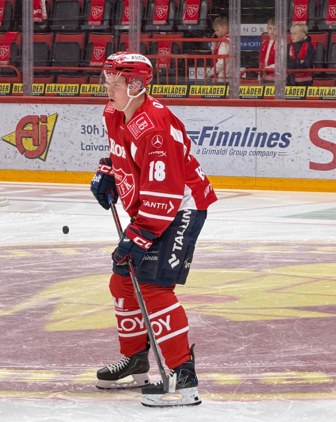 18 URONEN, Game Worn Period 3