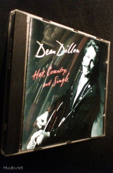 Dean Dillon: Hot, Country and Single CD (Sis.postikulut)