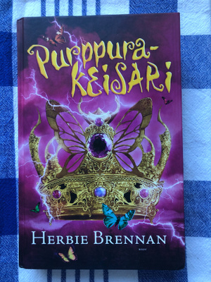 Herbie Brennan:Purppurakeisari. 2004. 1.p.