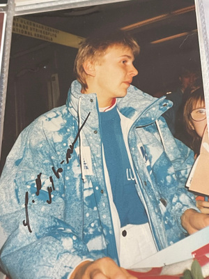 Matti Nykäsen nimikirjoitus valokuvassa
