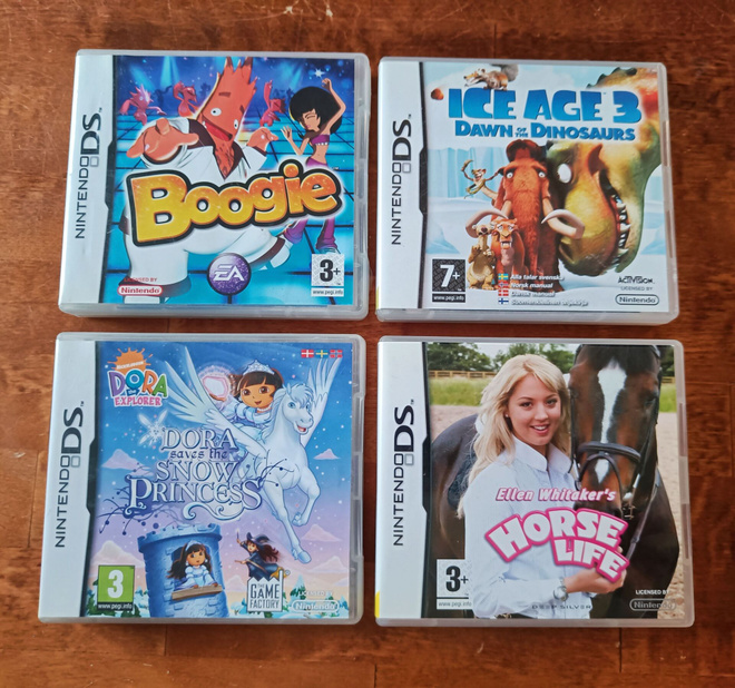 Nintendo DS - 4 pelin paketti