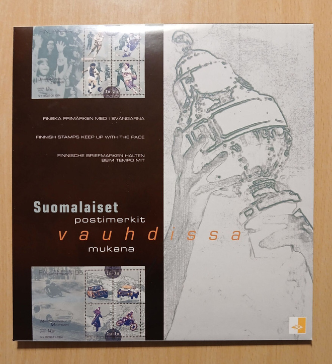 Kansio   Suomalaiset postimerkit vauhdissa mukana 1994