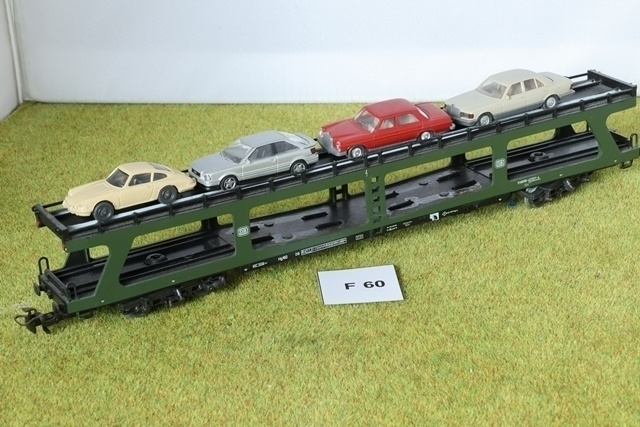 #F60 Märklin 4074 autojenkuljetusvaunu + 4 autoa