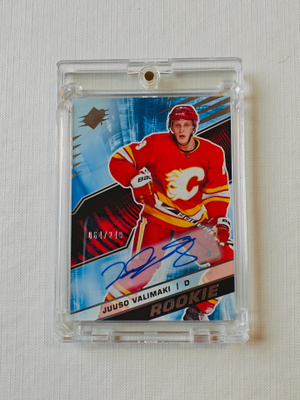 Juuso Välimäki - 18-19 SPx Rookie Autograpgh /249