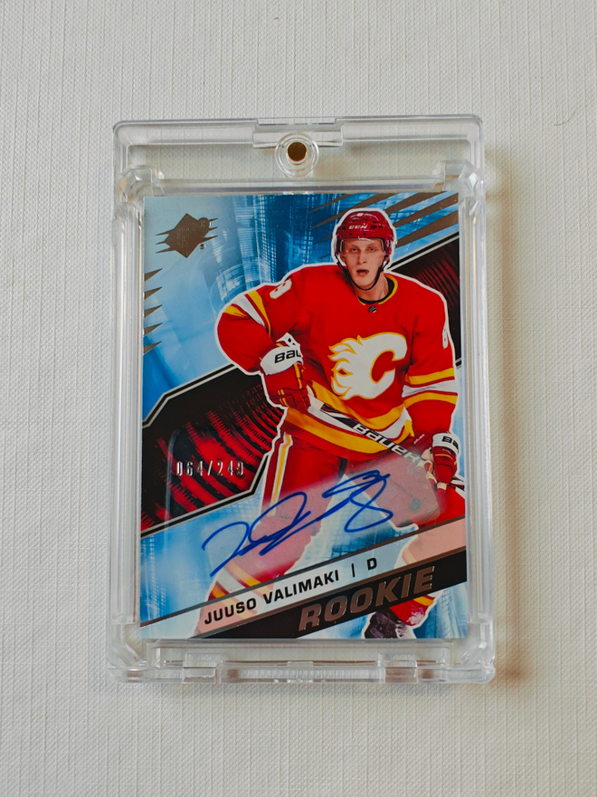 Juuso Välimäki - 18-19 SPx Rookie Autograpgh /249