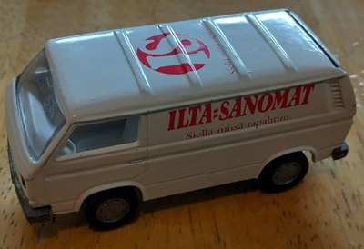 VW Transporter T3 White 4D Ilta-Sanomat Siku 1331 1:64 hieno