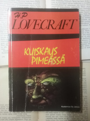 H.P. Lovecraft - Kuiskaus pimeässä (nid.)