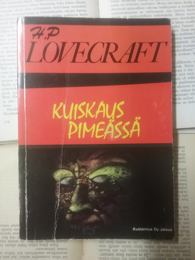 H.P. Lovecraft - Kuiskaus pimeässä (nid.)