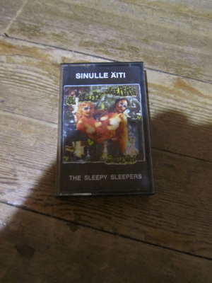 The sleepy sleepers sinulle äiti kasetti