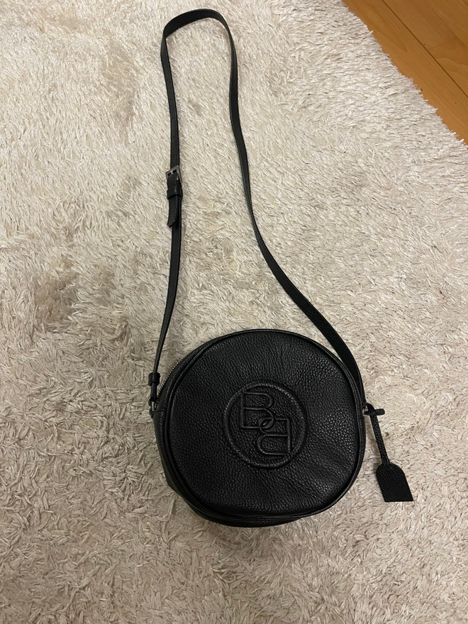 Uusi Balmuir Essen round crossbody