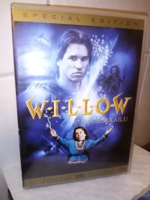 DVD WILLOW ( SIS POSTIKULU )