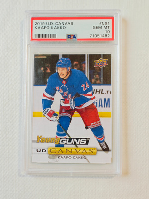 Kaapo Kakko - 19-20 UD Young Guns Canvas PSA 10