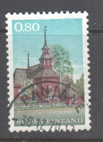 m63 Keuruun puukirkko loistoleimaisena.