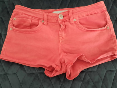 Shortsit koko w 28