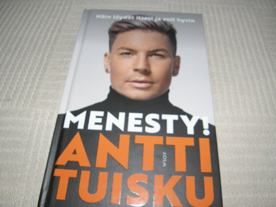 Antti Tuisku Menesty! -sid