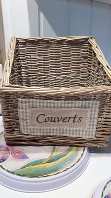 COUVERTS PAJUKORI