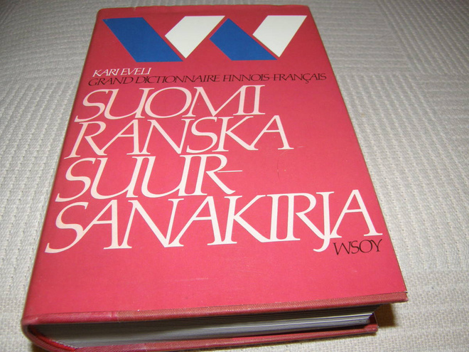 Kari Eveli Suomi ranska suursanakirja  -sid
