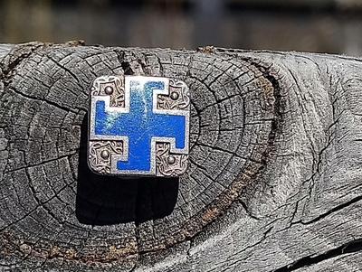 Hopeinen Lotta - Svärd merkki Kahdella leimalla. Halkaisija