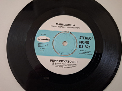 MARI LAURILA - PEPPI PITKÄTOSSU 7 " Single