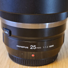 == Olympus M.Zuiko Digital ED 25mm F1.2 PRO - pikkukuva 2