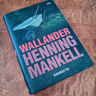 Henning Mankell: Haudattu - pikkukuva 1