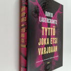 David Lagercrantz : Tyttö joka etsi varjoaan - pikkukuva 1