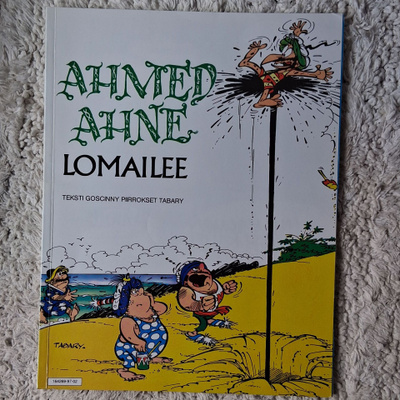 Ahmed Ahne lomailee (kuin uusi)