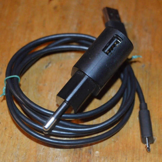Alkuperäinen Nokia AC-50E laturi