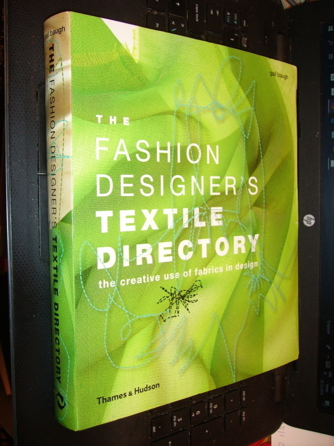 Gail Baugh : The Fashion Designer's textile directory