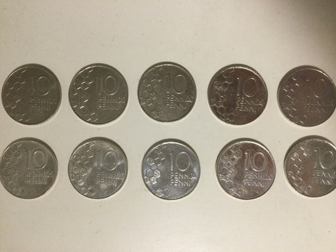 10 PENNIÄ.  10 KPL. vuosilta 1992-2000.