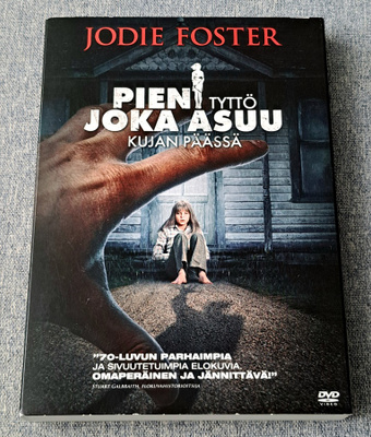 Pieni tyttö joka asuu kujan päässä - DVD (Suomijulkaisu)