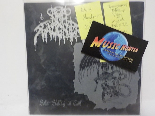 NUN SLAUGHTER / KRIEG - SATAN SHITTING ON CUNT /  M-/M- 7"´+