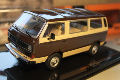 Volkswagen transporter T3 caravelle -82 1:43