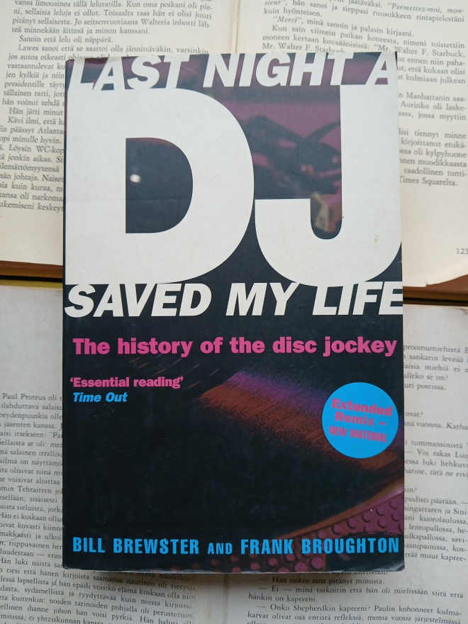 Bill Brewster - Last Night a Dj Saved My Life (softcover)
