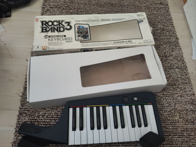 Wii Rockband 3 Keyboard ( ilman donglea)