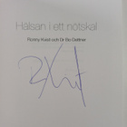 Ronny Kvist ym. : Hälsan i ett nötskal (signeerattu) - pikkukuva 2