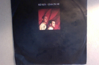 RED BOX  ::  LEAN ON ME  ::  VINYYLI  7"     1985