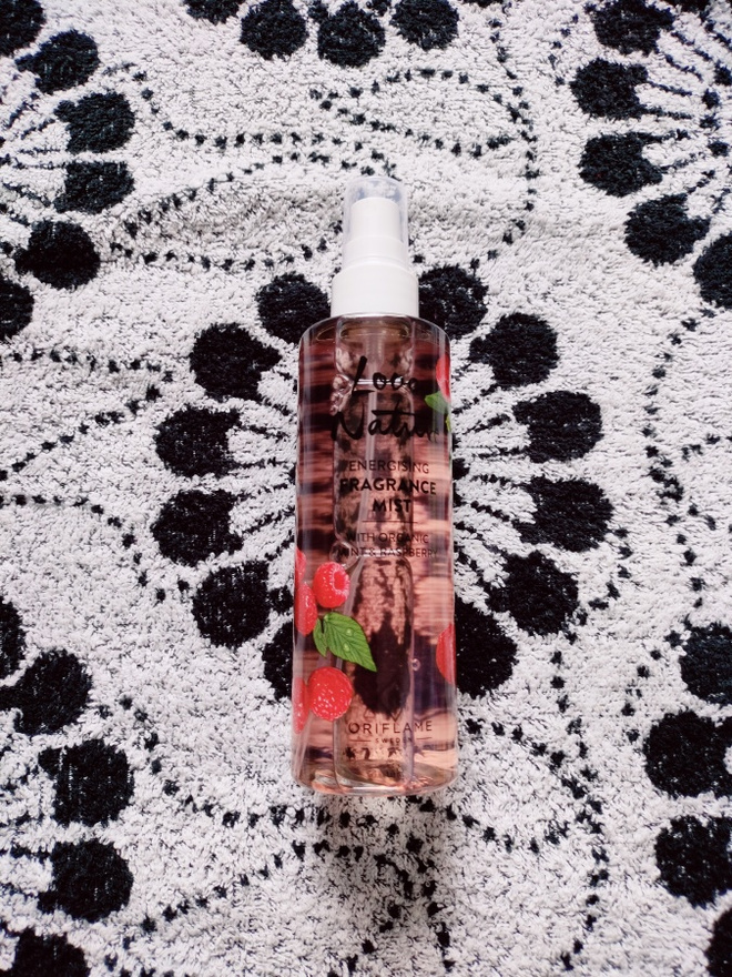 ~Oriflame Energising Organic Mint & Raspberry -tuoksusuihke~