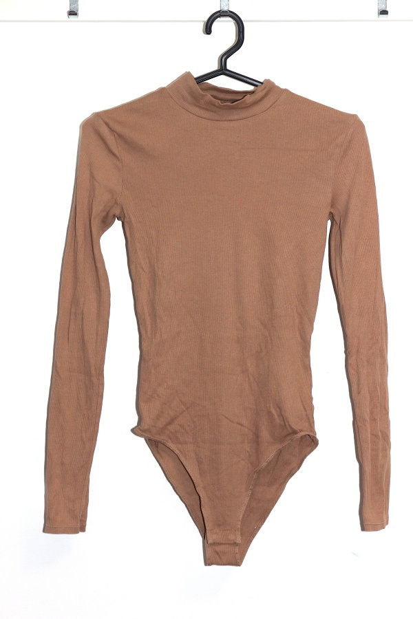 H&M - RUSKEA RIBBIBODY - koko XS