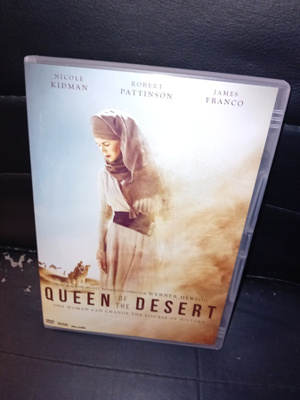 DVD QUEEN OF THE DESERT ( SIS POSTIKULU )
