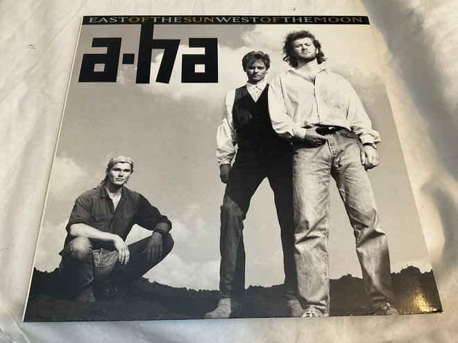 A-ha - East of the Sun West ofthe Moon (LP)