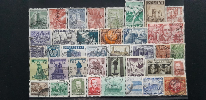 PUOLA VANHEMPAA LEIMATTUJA postimerkkejä 38 kpl