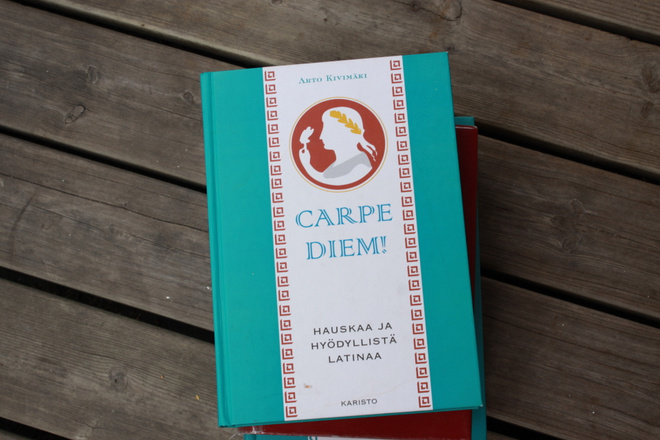 Arto Kivimäki Carpe diem! Hauskaa ja hyödyllistä latinaa D3