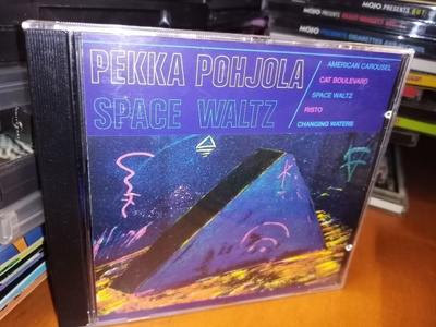 CD PEKKA POHJOLA :  SPACE WALTZ (  SIS POSTIKULU  )