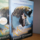 Philip Pullman - Universumien tomu 1-3 - Koko trilogia - pikkukuva 2