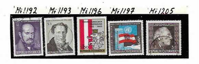 ÖSTERREICH 5 MERKKIÄ--KATSO
